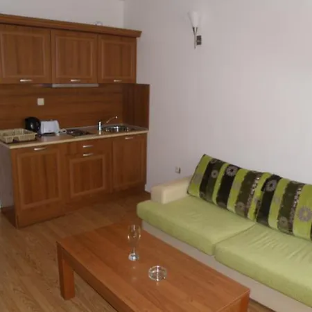 Avalon فندق