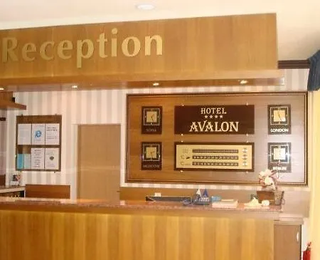 فندق Avalon